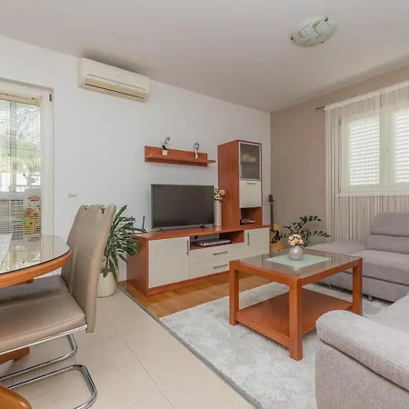 Apartament Apartman Sime