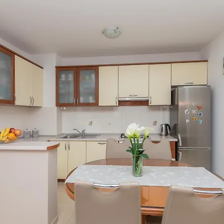 Apartment Apartman Sime *