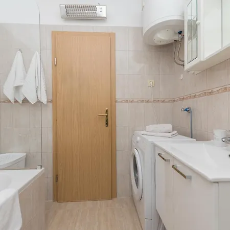 Apartman Sime * Makarska