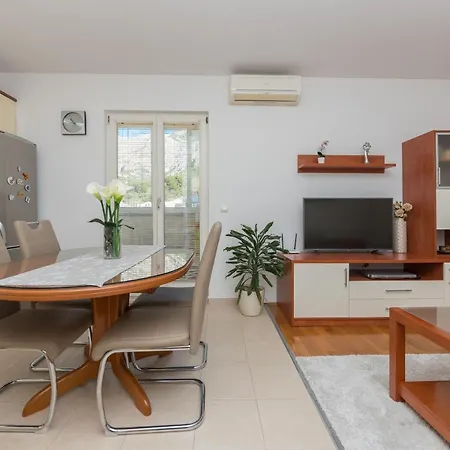 Apartment Apartman Sime *